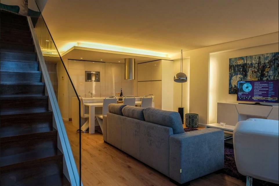 Stylish Duplex Downtown Apartment Porto Buitenkant foto